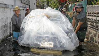 Illustration for article titled The Ingenuity of Thailand During Their Massive Flood Is Very Impressive